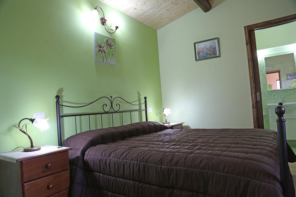 Etma Bed & Breakfast Sant'Alfio Phòng bức ảnh
