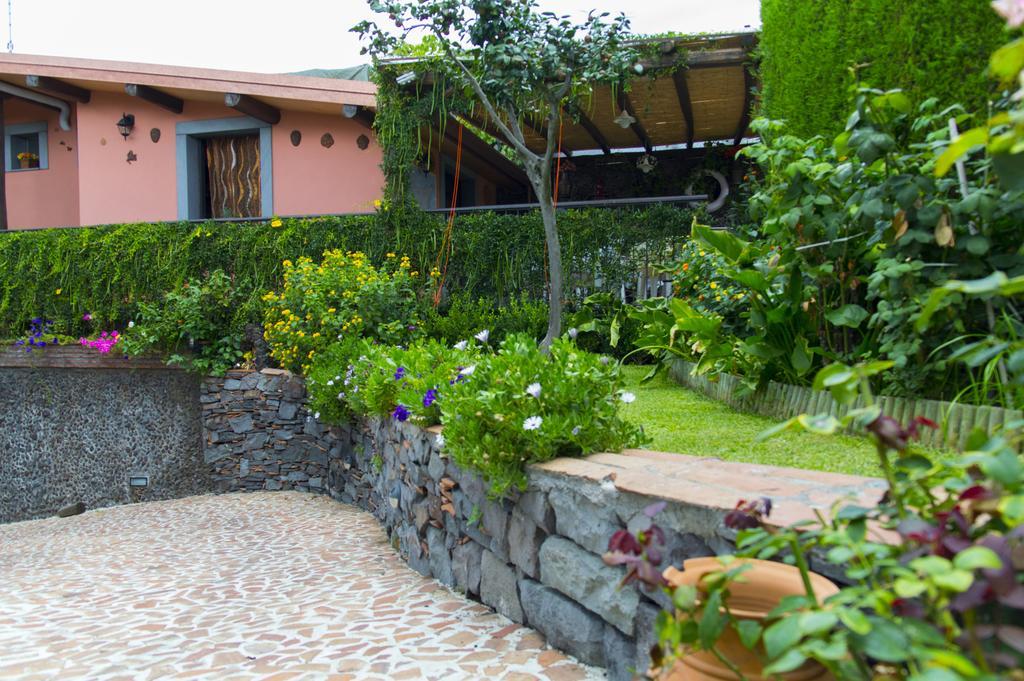 Etma Bed & Breakfast Sant'Alfio Ngoại thất bức ảnh